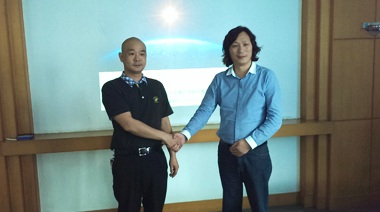 中擂在LED行業的經驗比較豐富，策劃中為我公司品牌提煉出“自然光”賣點，并對眾產品進行全面梳理分類，全面提升了產品形象。此次雙方都合作很愉快，期待未來雙方能繼續攜手邁進！