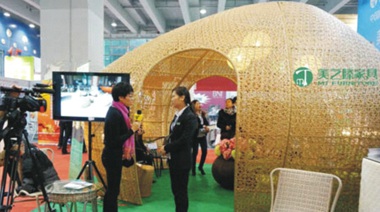 我司以制造休閑家具主要藤制家具為主，對比了幾家后，選擇與中擂公司合作，策劃團隊提出了美家、美院、美之滕的定位，讓我們美之滕產品有了清晰的市場定位，期待與中擂公司一起成長。