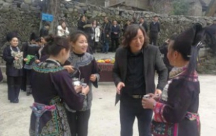 CCBD中擂策劃董事長隨同人民日報華南分社與縣博會十幾位領導前往貴州三都調研考察